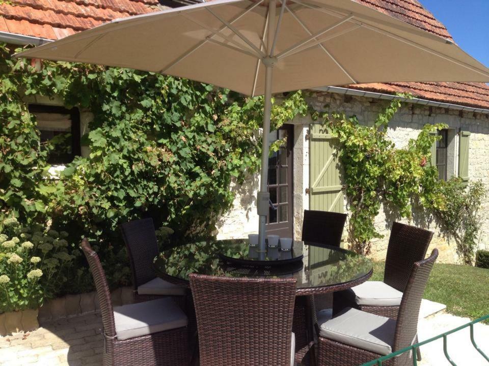 Hôtel Domaine De La Greze à Murat Extérieur photo